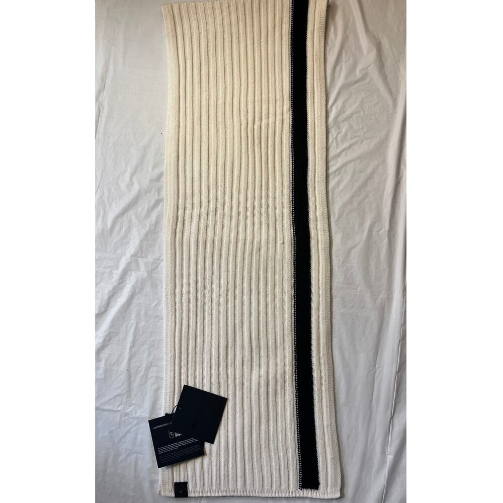 Moose Knuckles Verona Scarf Snow White 100% Merino Wool - NWT - Picture 2 of 14